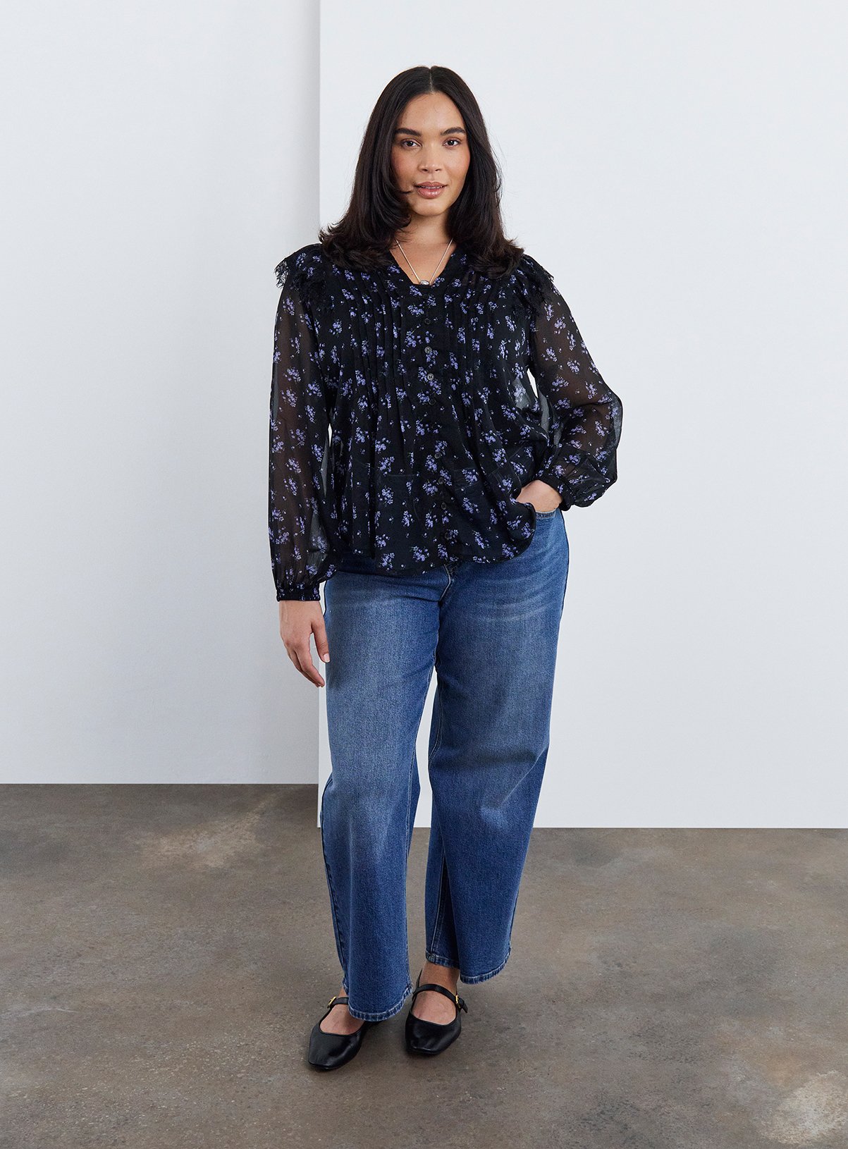 SIMPLY BE Ditsy Tuxedo Detail Blouse 10 - Image 4 thumbnail
